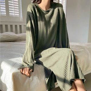 🆕 NWT 🆕 Olive Green Solid Drop Shoulder Tee Dress